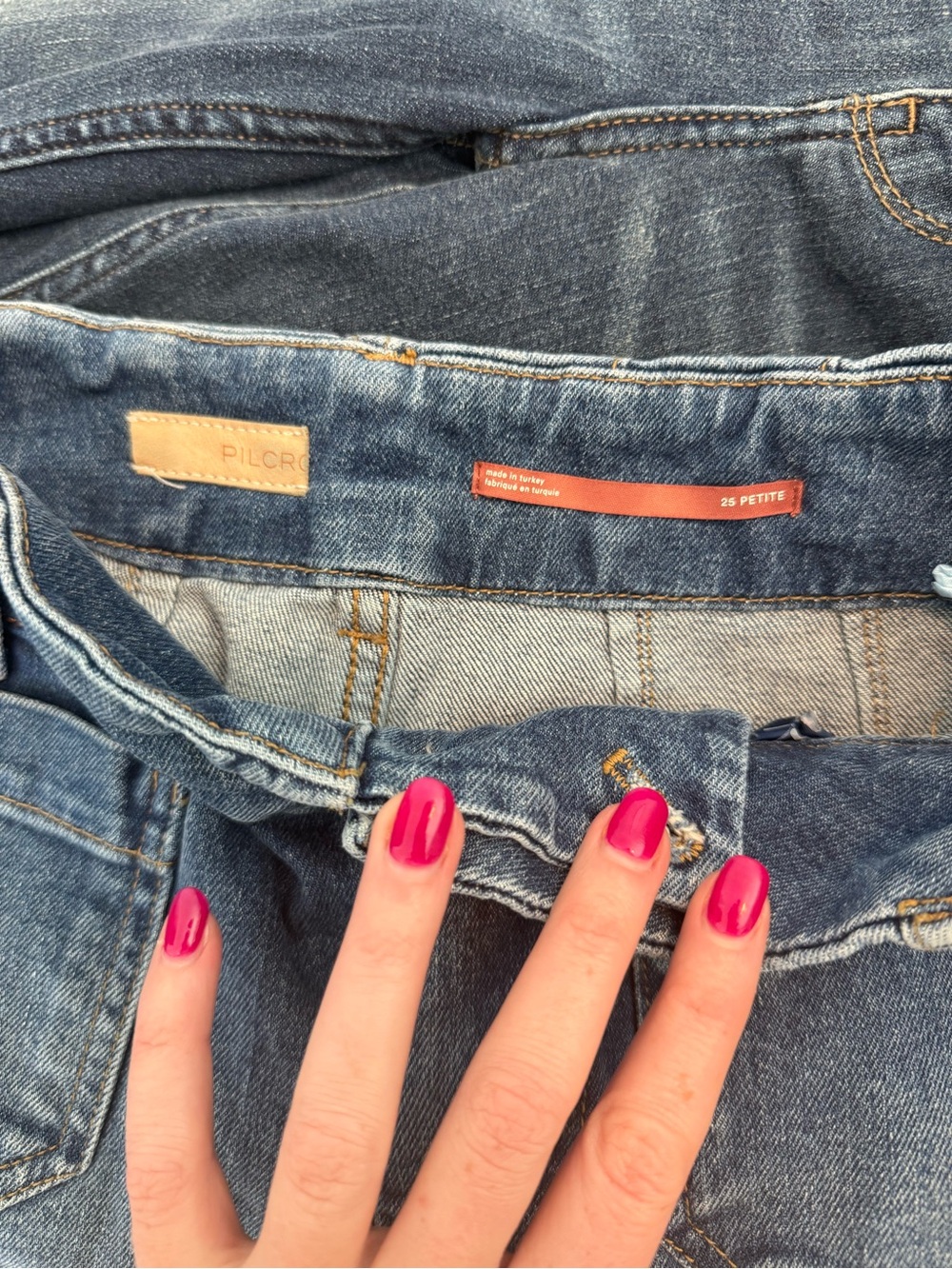 Pilcro Wide-Leg Cropped Jeans in Medium Blue - Picture 3 of 4